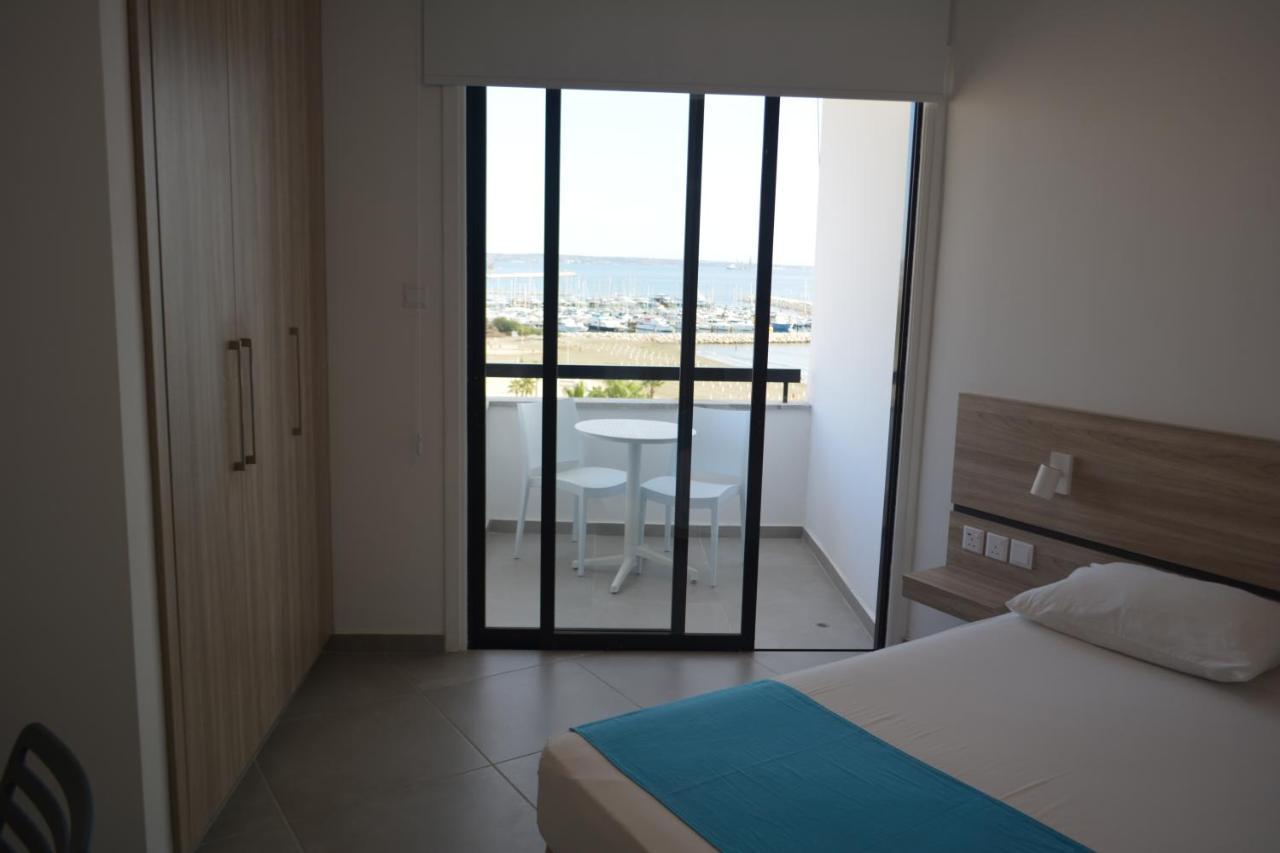 Les Palmiers Sunorama Beach Apartments Larnaca Buitenkant foto