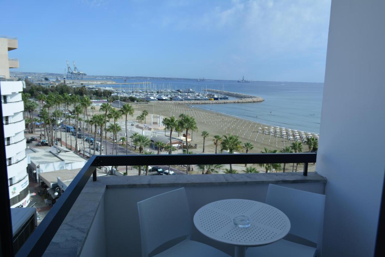 Les Palmiers Sunorama Beach Apartments Larnaca Buitenkant foto