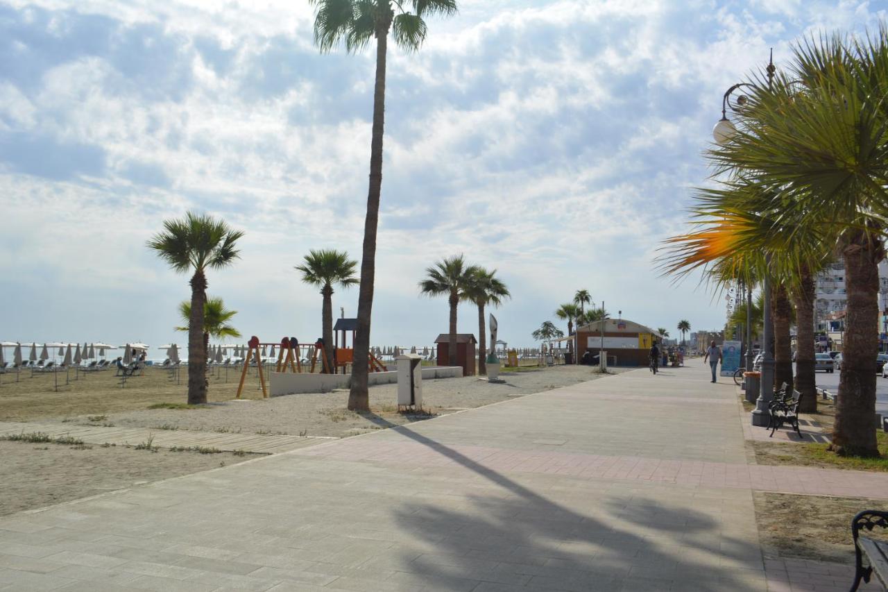 Les Palmiers Sunorama Beach Apartments Larnaca Buitenkant foto